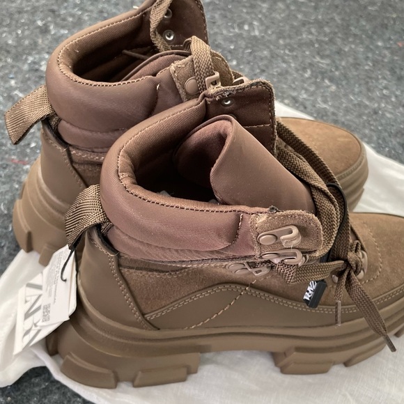 ZARA HIKING BOOTS IN OLIVE GREEN/ KHAKI GREEN - Picture 10 of 16